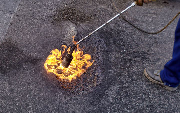 Great Staughton flat roofing repairs